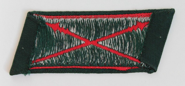 cossack collar tab r.JPG