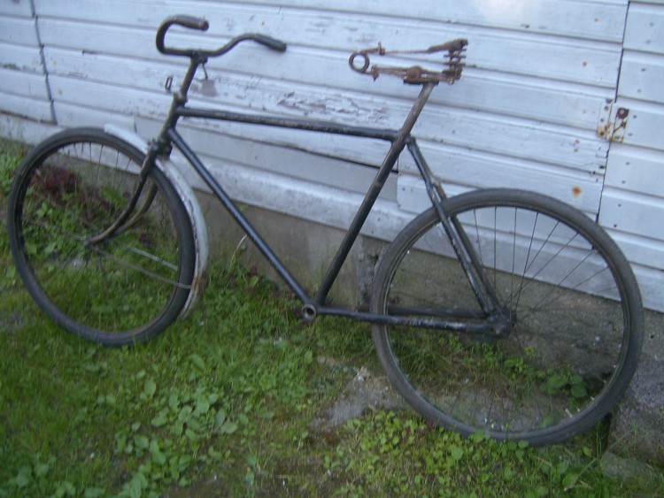 1942 aasta armeeratas Wanderer. Kõik mis küljes, peale kummide on algupärane.