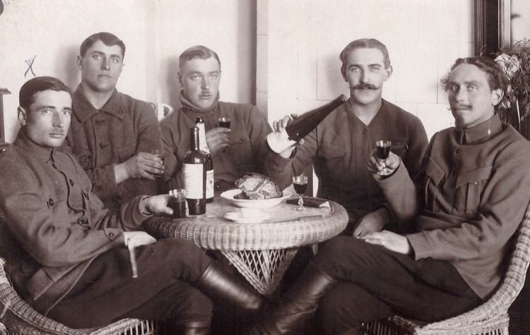 Vabadussõda  Lätlased Bernu dienu draugs un auklis julijs Woitans januari 1919, I Daugavspulka komandierie.jpg