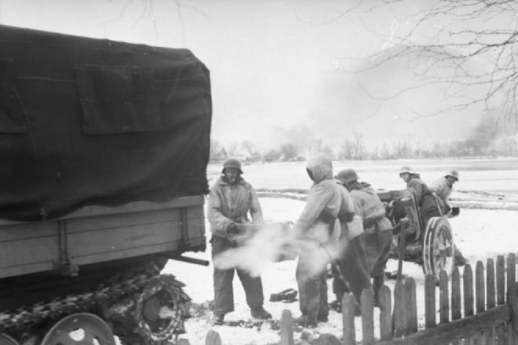 Narva 1944 Pak 75 mm 1.PNG