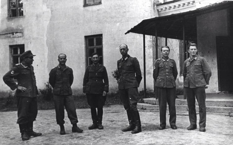 heimtali44.jpg