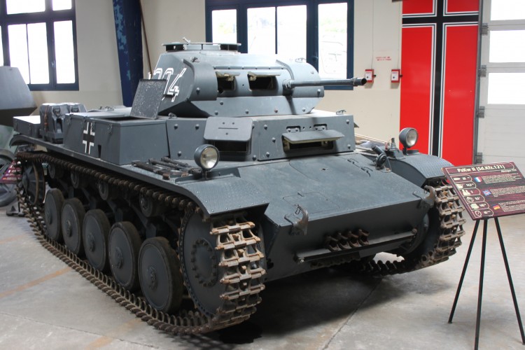 Panzer_II_Saumur.JPG