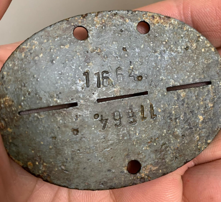 11664_.jpg