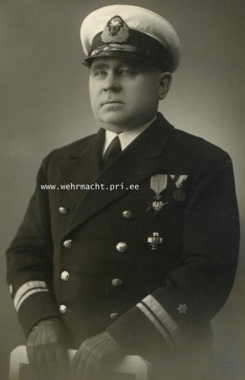 emajõe_ohvitser.JPG