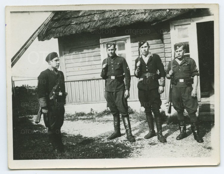otofoto_f2402.jpg