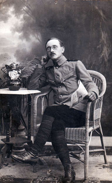 1919a.jpg