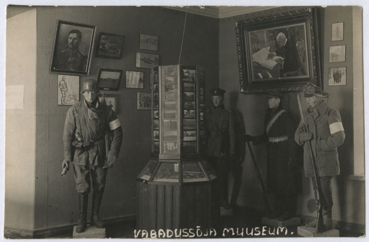 AMF24540_2.jpg