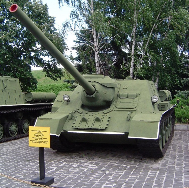 Su-100_spatg.jpg