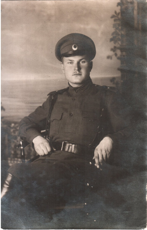 August Balder noorema sõjaväelase vormis.jpg